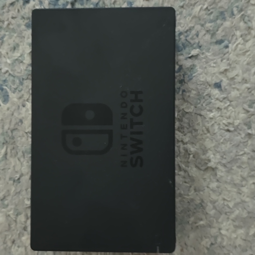 Nintendo Switch Family Bundle - Picture 15 of 16